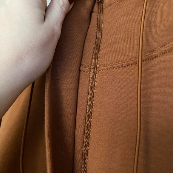 Knix Good To Go Oversized Half Zipper Hoodie in Caramel Brown Size XL - Picture 9 of 10